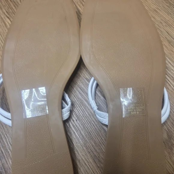 Azalea Wang White Women's Sandals Size 8 New New - Picture 3 of 6
